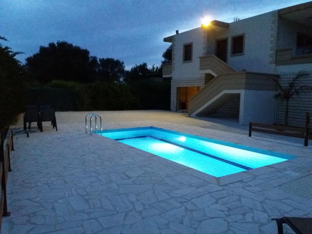 Villa Ikaros Kalamítsion Amigdhálion Exterior foto